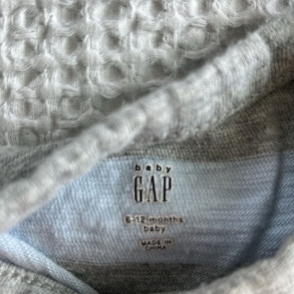 BABY GAP Infant 6-12mo Short Sleeve Shorts One Piece Romper Striped 100% Cotton - Picture 3 of 5